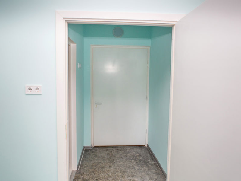 Двері в ординаторську