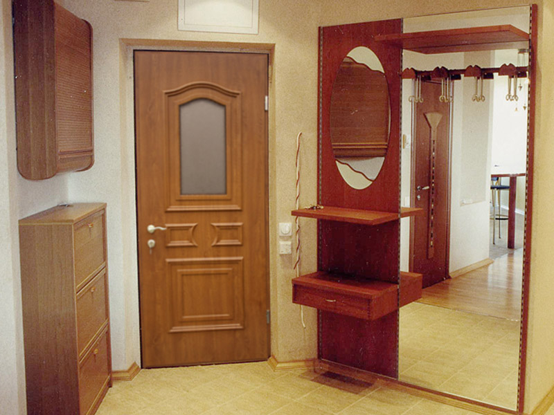 Двері вологостійкі - пластик готельний номер