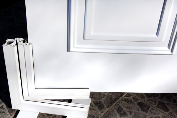 Металопластиковий профіль з сендвіч панеллю ПВХ фото Металопластиковий профіль з сендвіч панеллю ПВХ фото