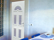 Двері ПВХ у вітальні